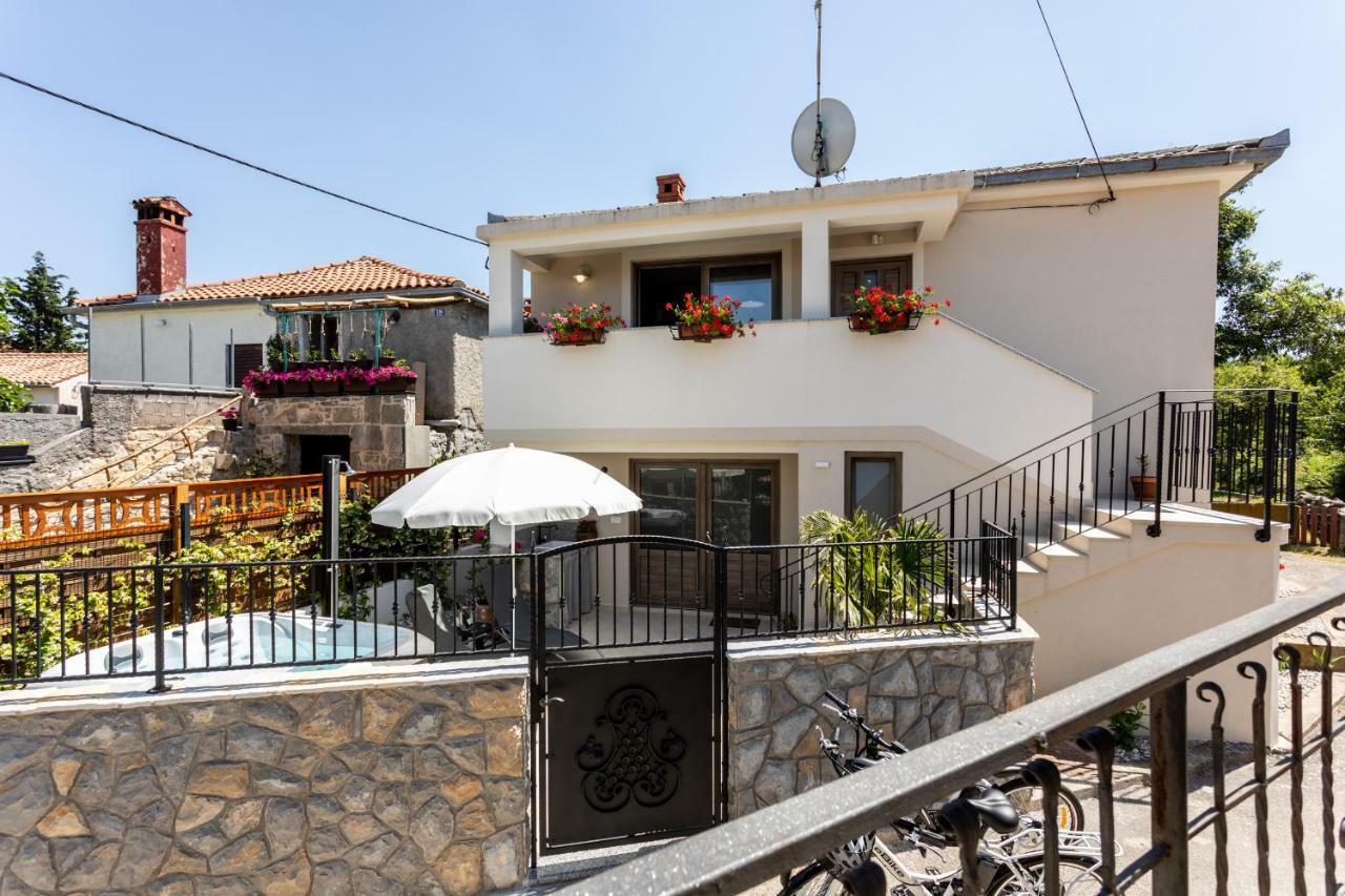 Relax Village Home Mare Đảo Krk Ngoại thất bức ảnh